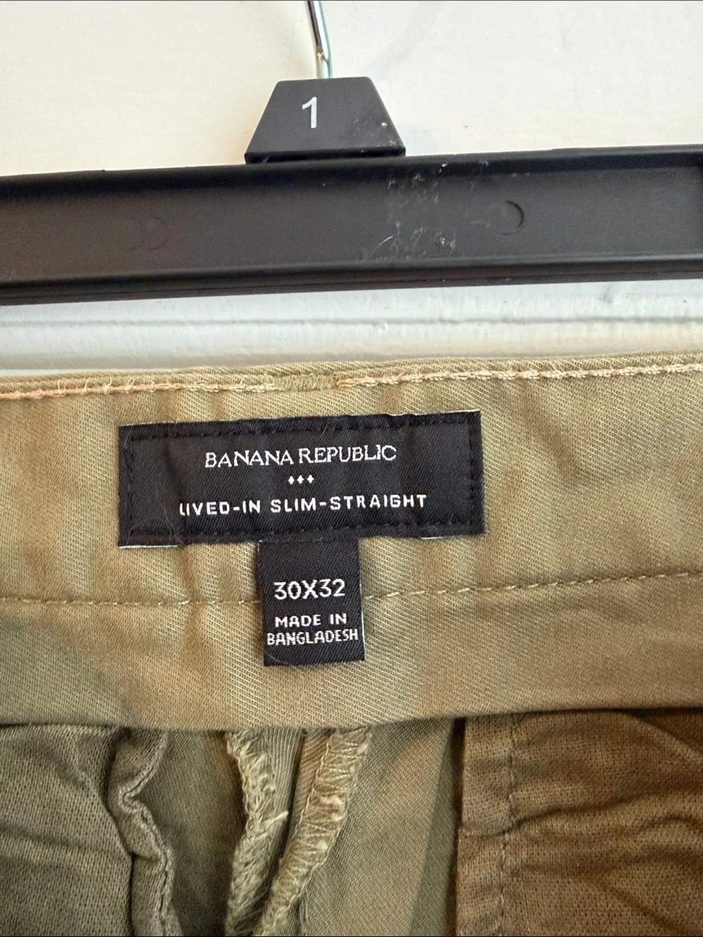 30x32 Banana Republic Olive Green Chinos - Slim-Straight